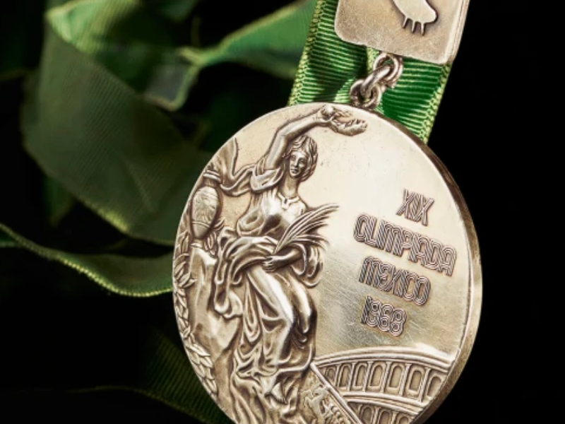 Bob Beamon’s Olympic Gold Medal from 1968 Long Jump to Be Auctioned at Christie’s